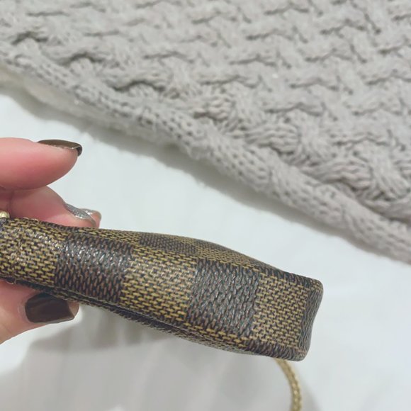 MINI POCHETTE ACCESSOIRES - Damier Ebene - Picture 8 of 11